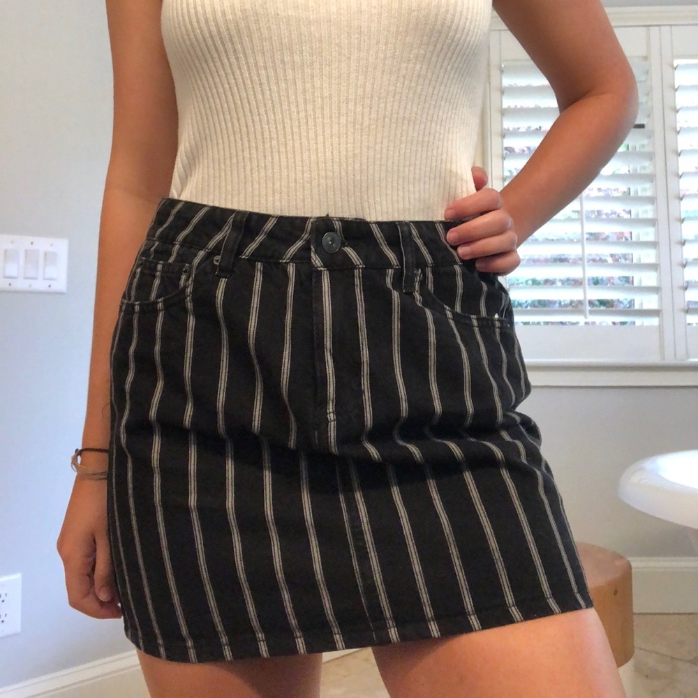 Black and white striped jean skirt size w 28